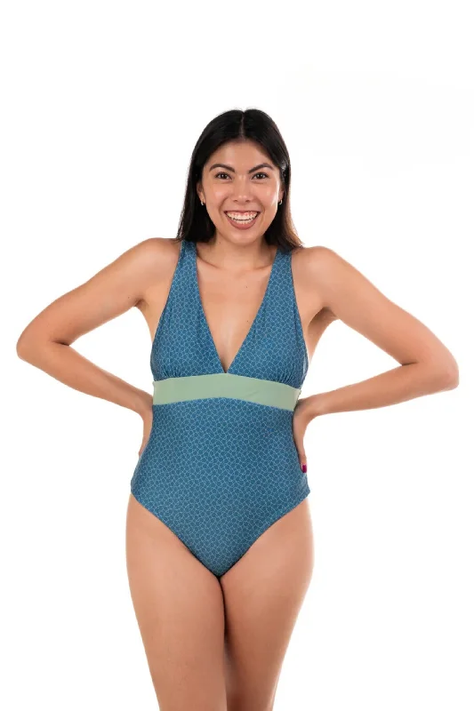 Denim One-Pieces for Durable -Valencia V-Neck Sculpting One Piece Swimsuit - Reversible